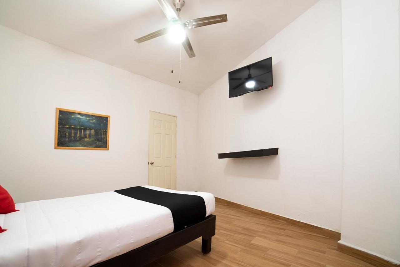 Hôtel Amueblados San Isidro à León de los Aldamas Extérieur photo