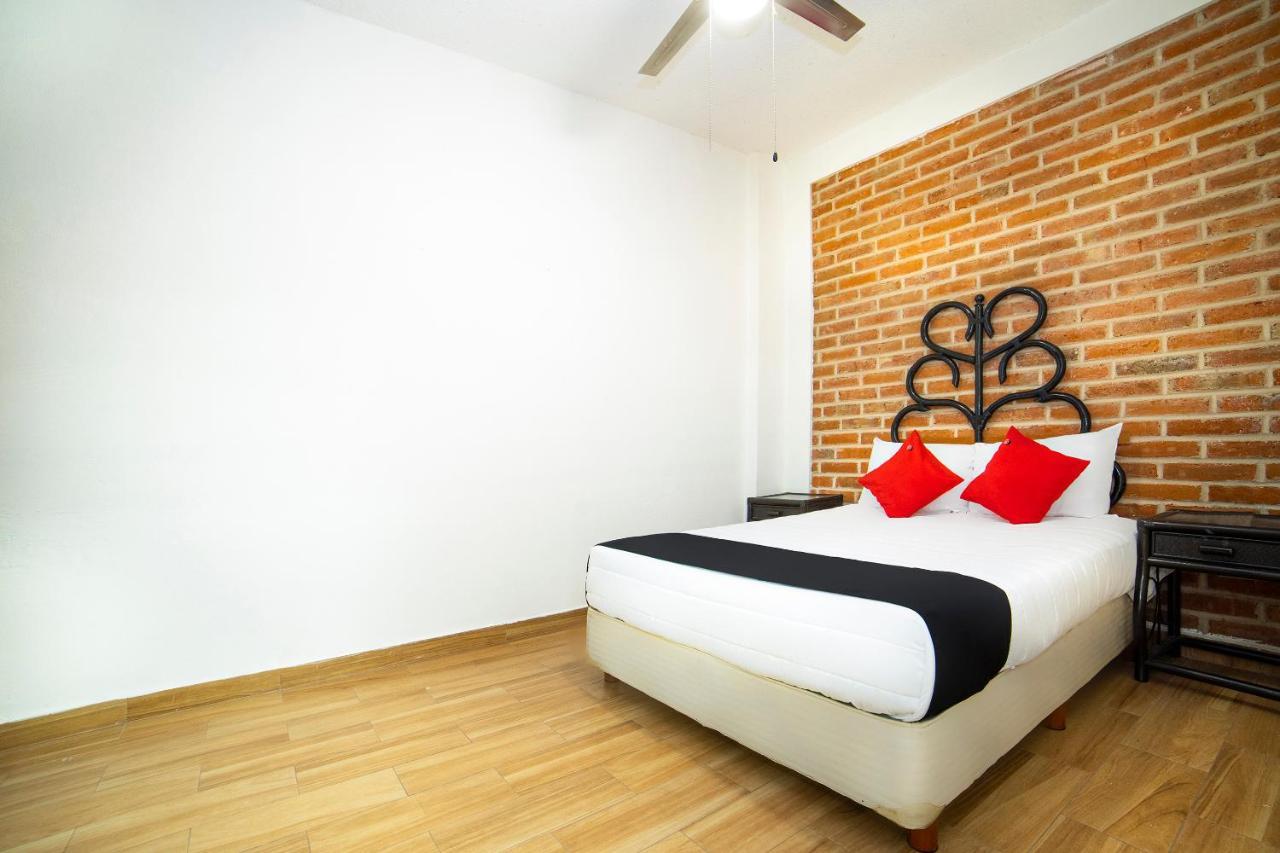 Hôtel Amueblados San Isidro à León de los Aldamas Extérieur photo