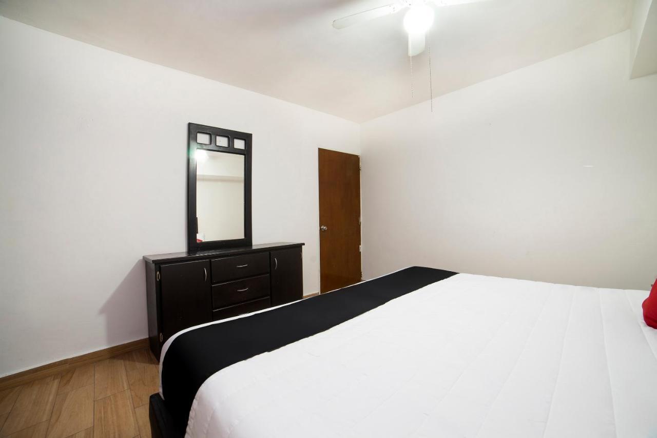 Hôtel Amueblados San Isidro à León de los Aldamas Extérieur photo