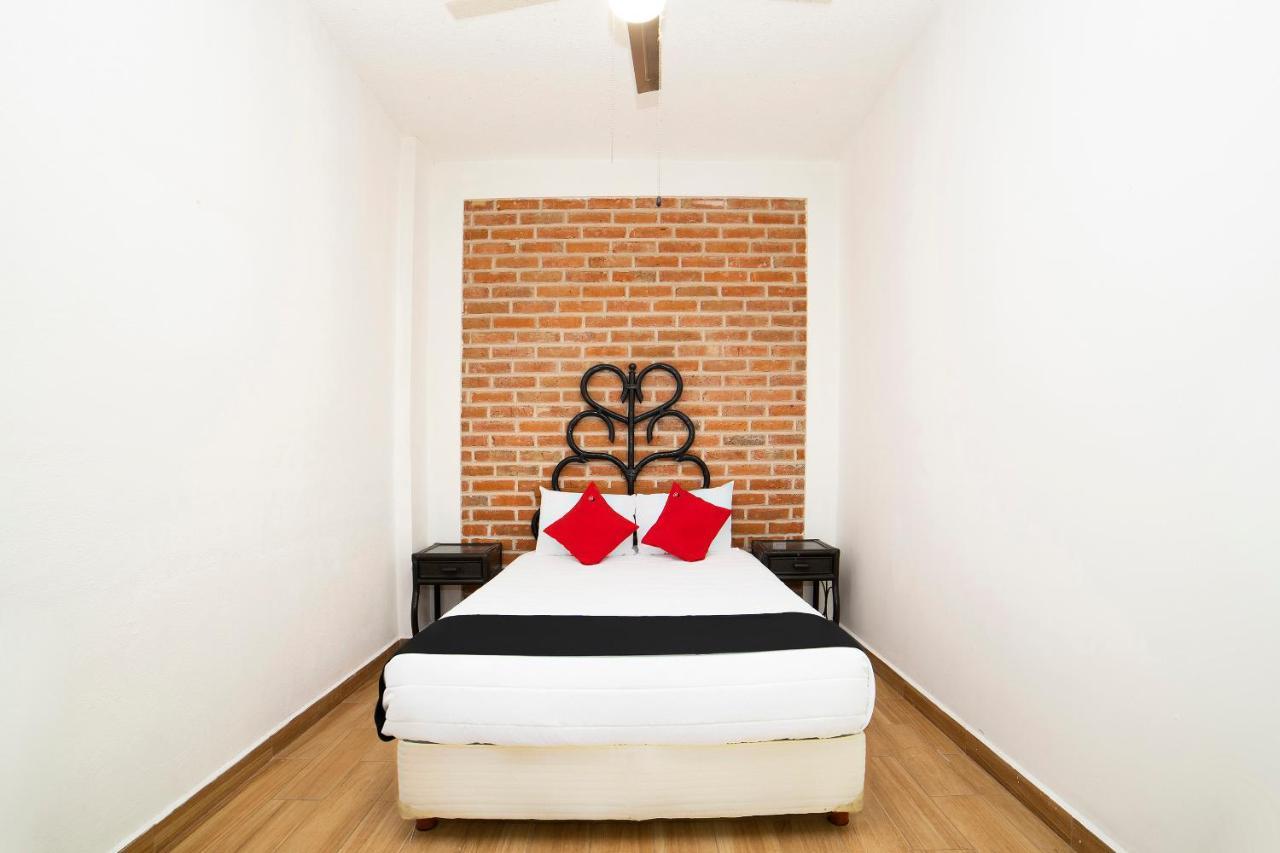 Hôtel Amueblados San Isidro à León de los Aldamas Extérieur photo