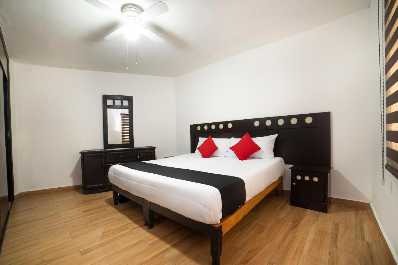 Hôtel Amueblados San Isidro à León de los Aldamas Extérieur photo