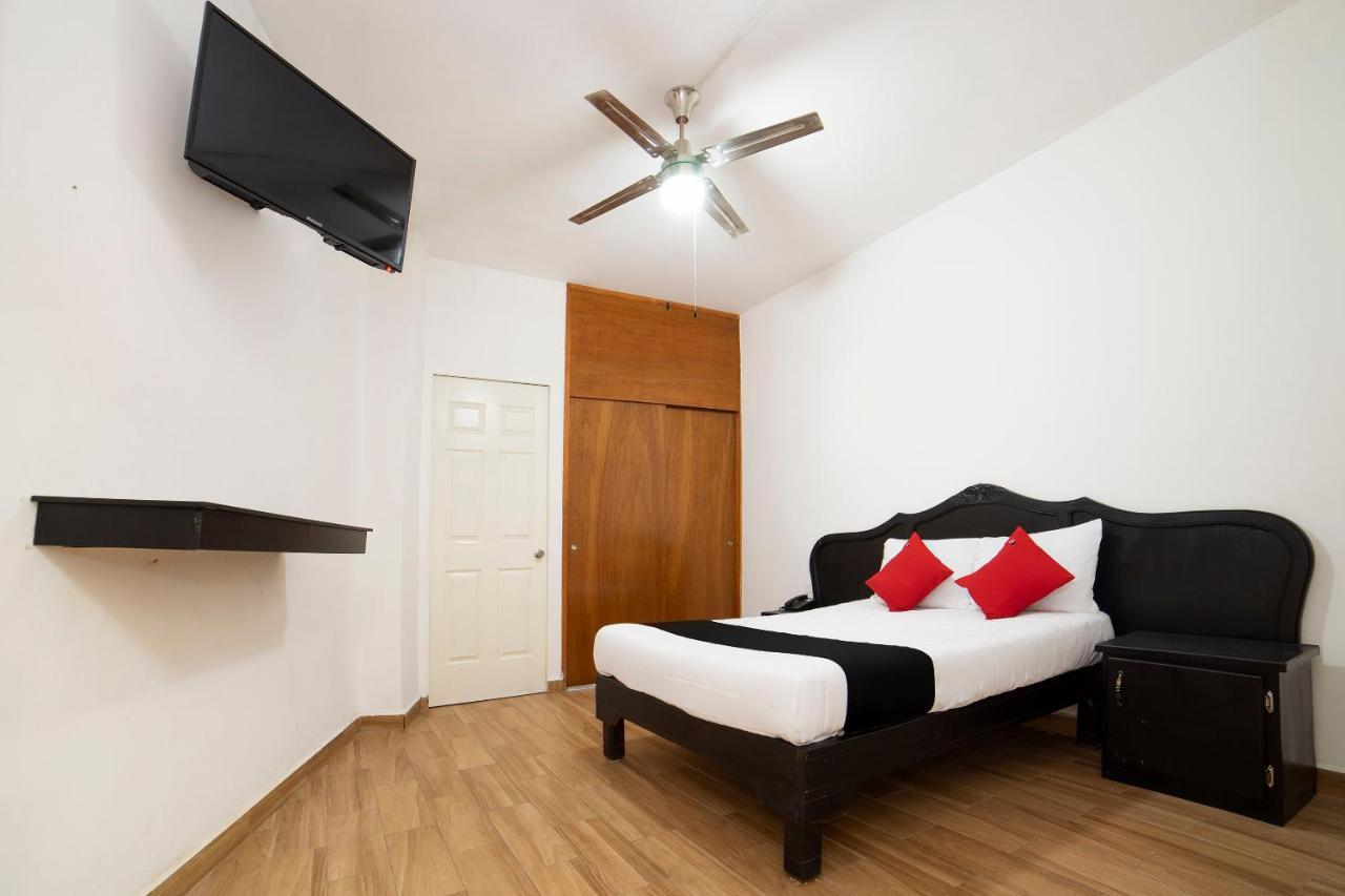 Hôtel Amueblados San Isidro à León de los Aldamas Extérieur photo