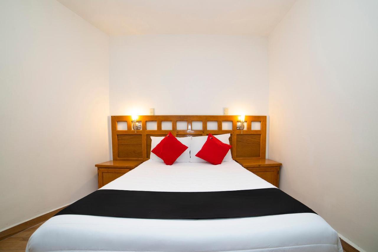 Hôtel Amueblados San Isidro à León de los Aldamas Extérieur photo
